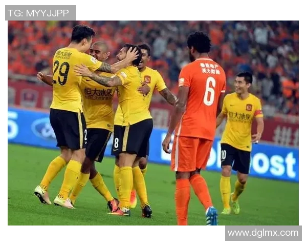 广东体育盛宴鲁能与恒大巅峰对决引发球迷热潮